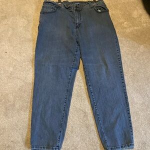 Women’s Jeans. 24 W